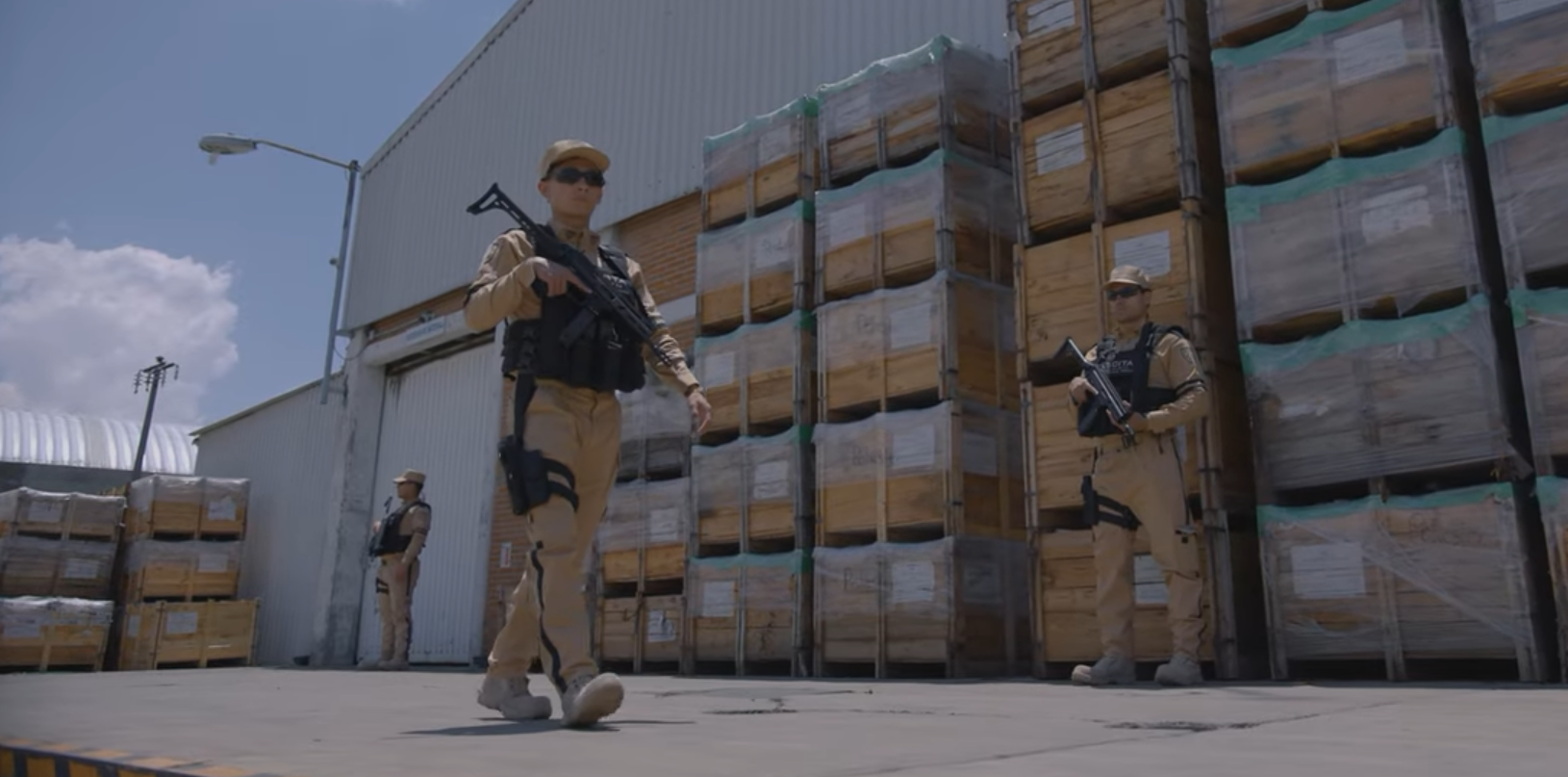 El Buen Fin es una buena oportunidad para la gente de adquirir productos a costos más bajos, pero al circular mucho dinero también aumenta el riesgo de un ataque de la delincuencia, lo que hace necesario mayor seguridad