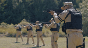 Lee más sobre el artículo Seguridad privada armada: la estrategia clave que protege hogares y empresas en vacaciones